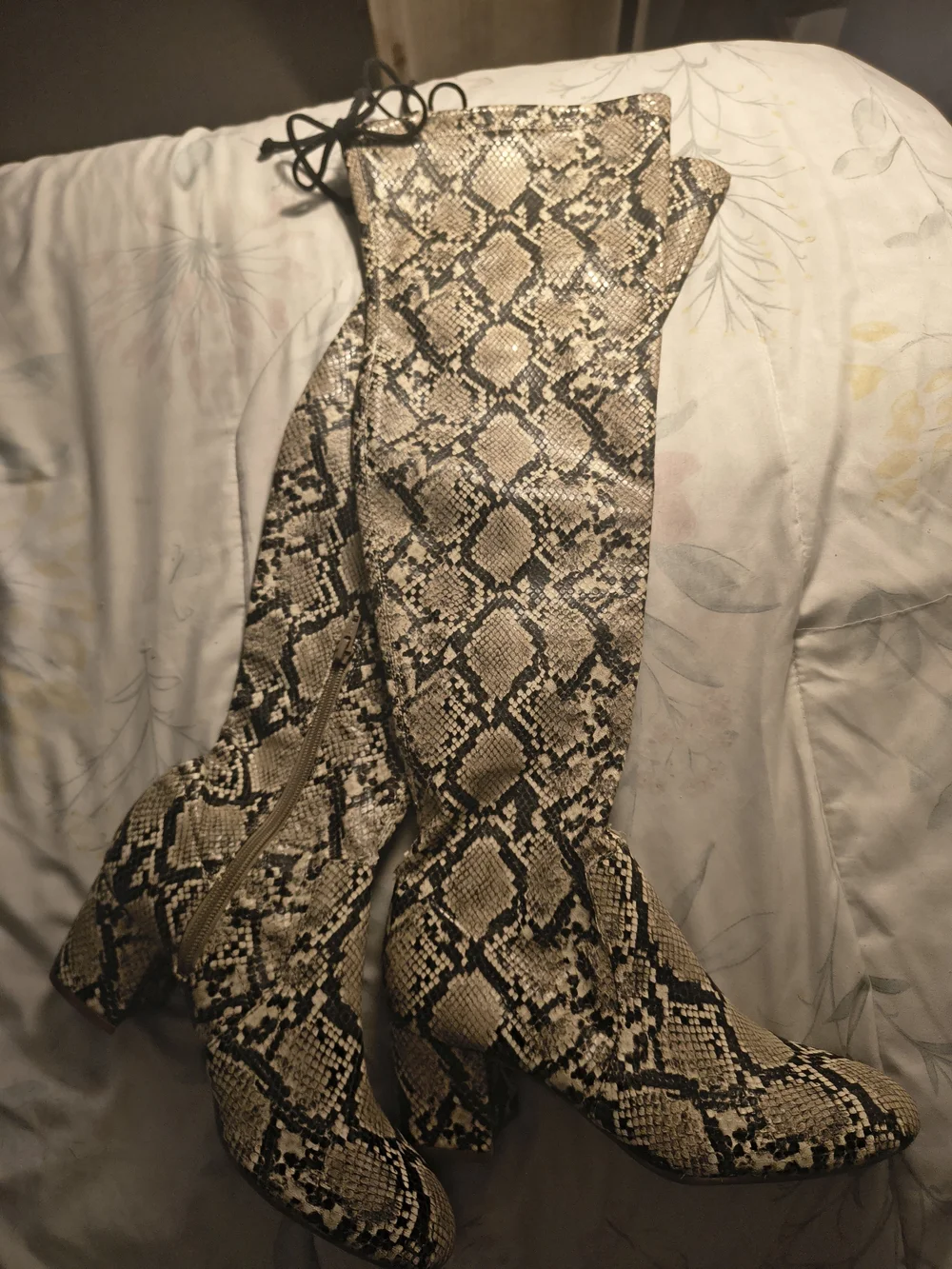 Gianni Bini stylish complement outfits